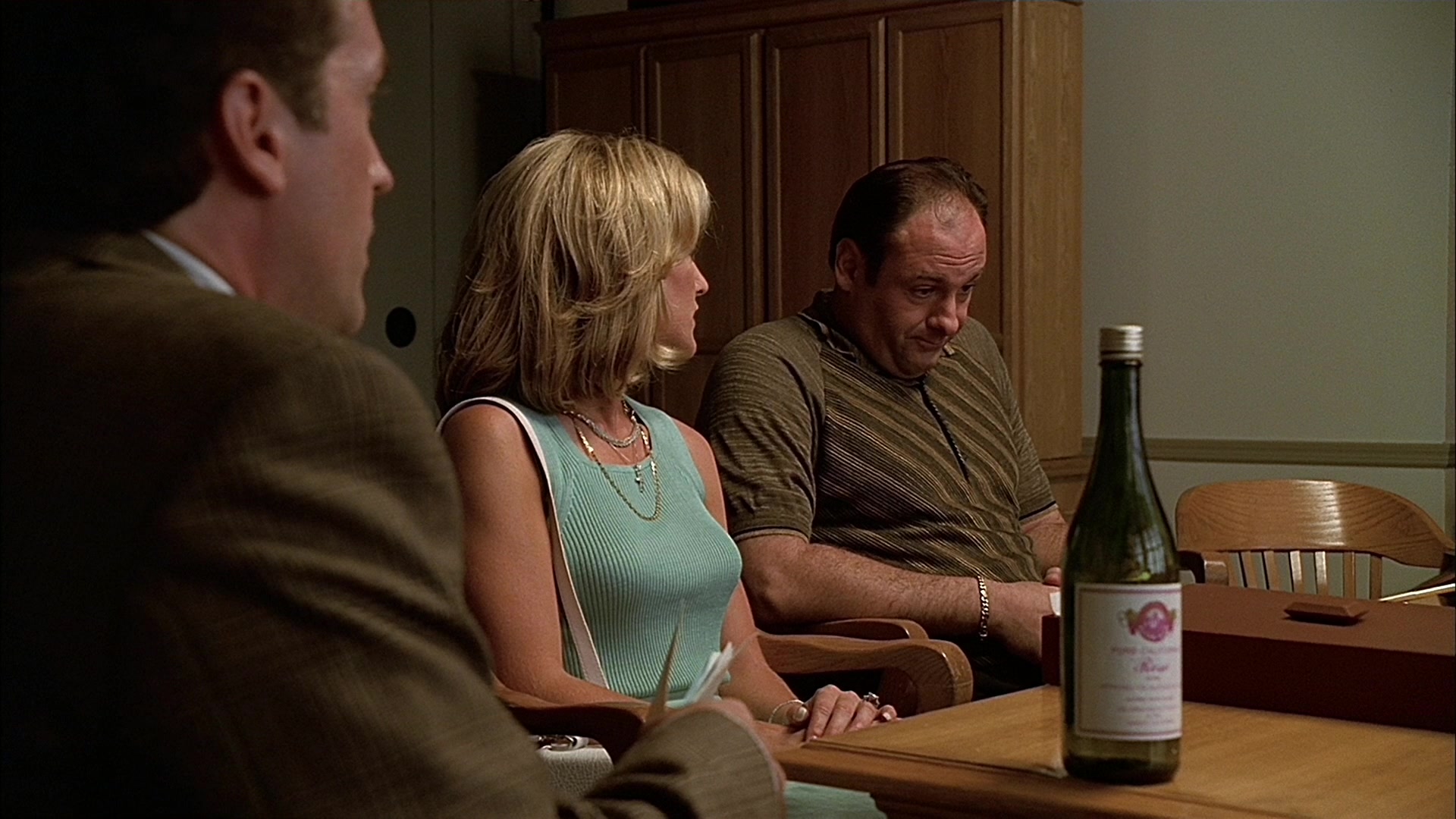 S01E007 - Down Neck 0116.jpg
