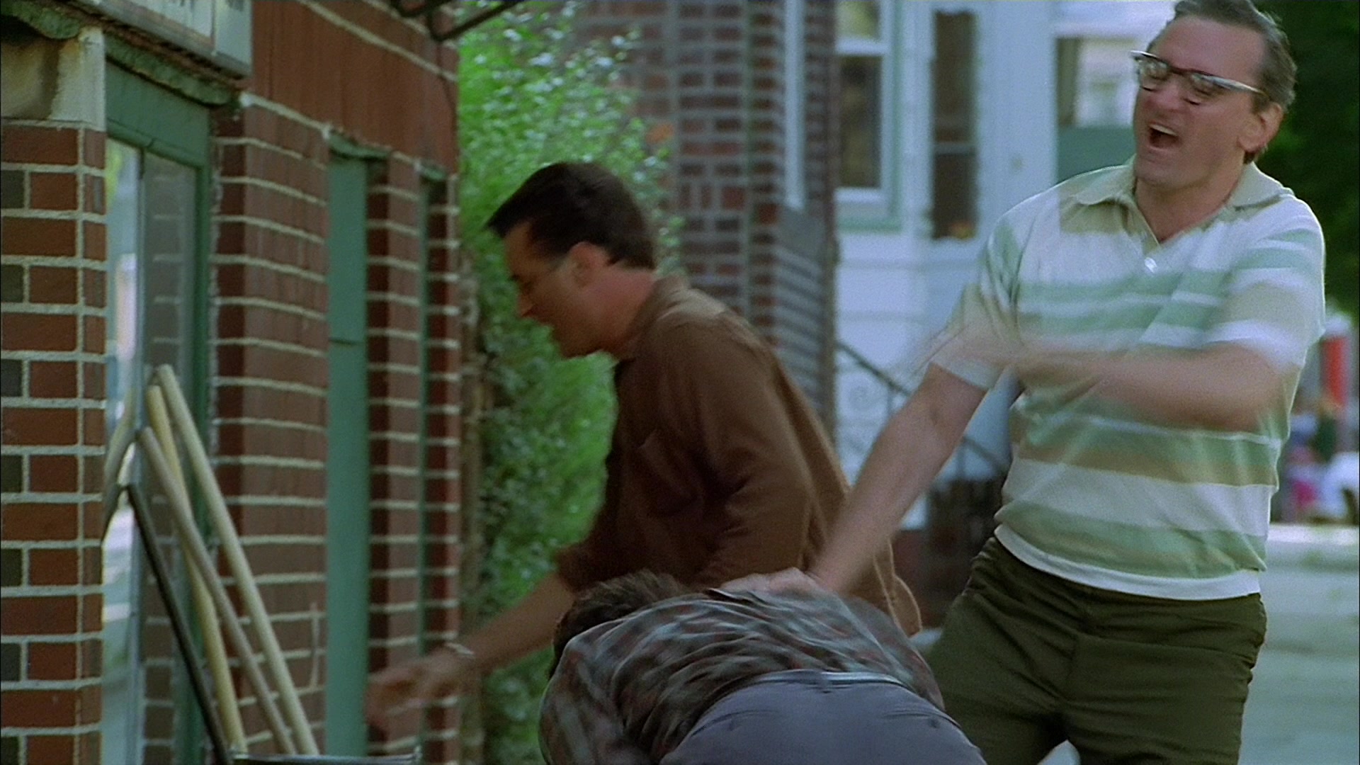 S01E007 - Down Neck 0295.jpg