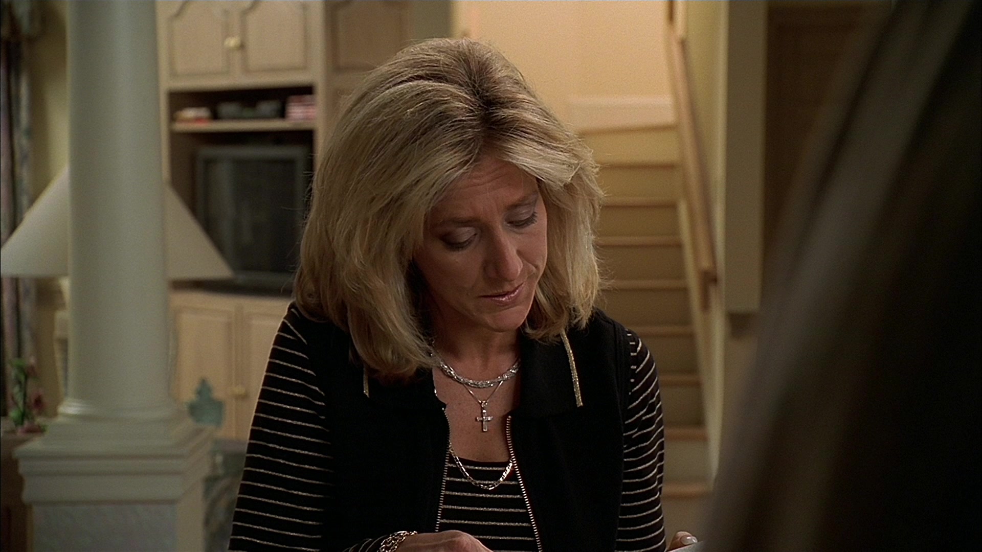 S01E007 - Down Neck 0401.jpg