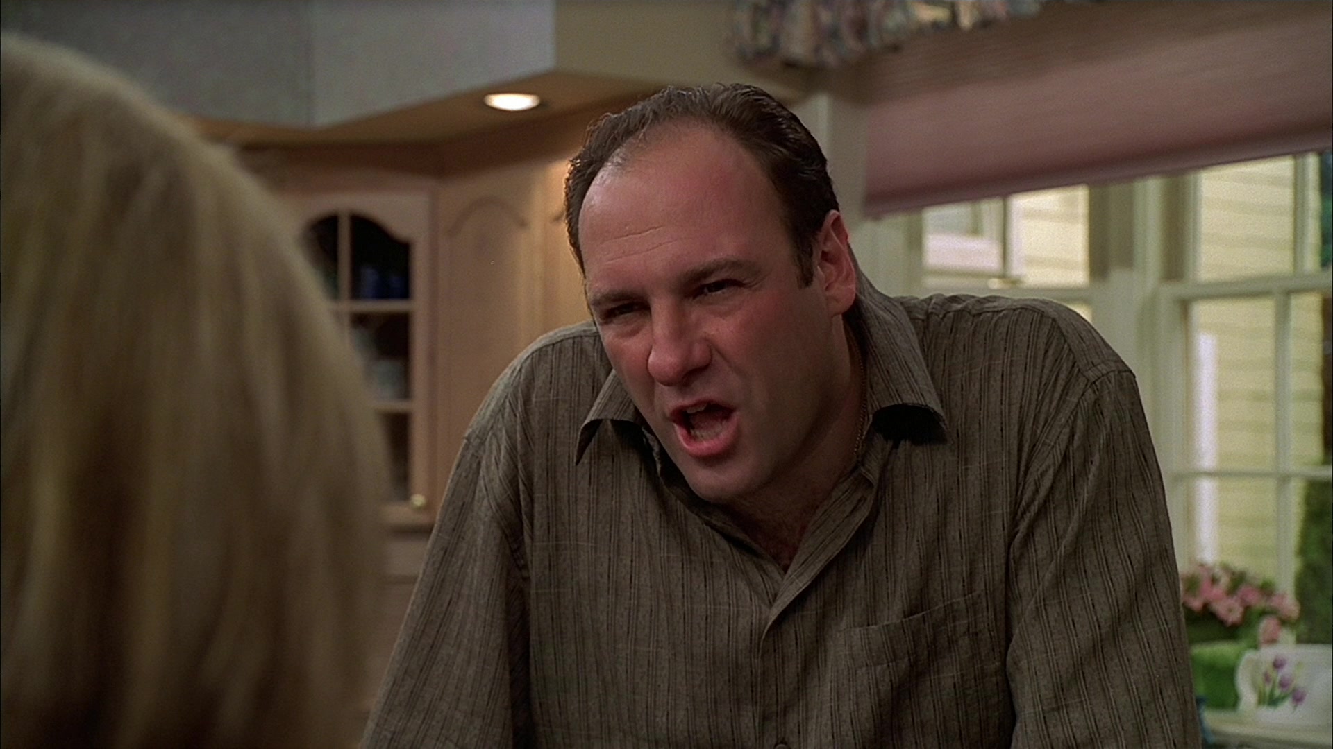 S01E007 - Down Neck 0403.jpg