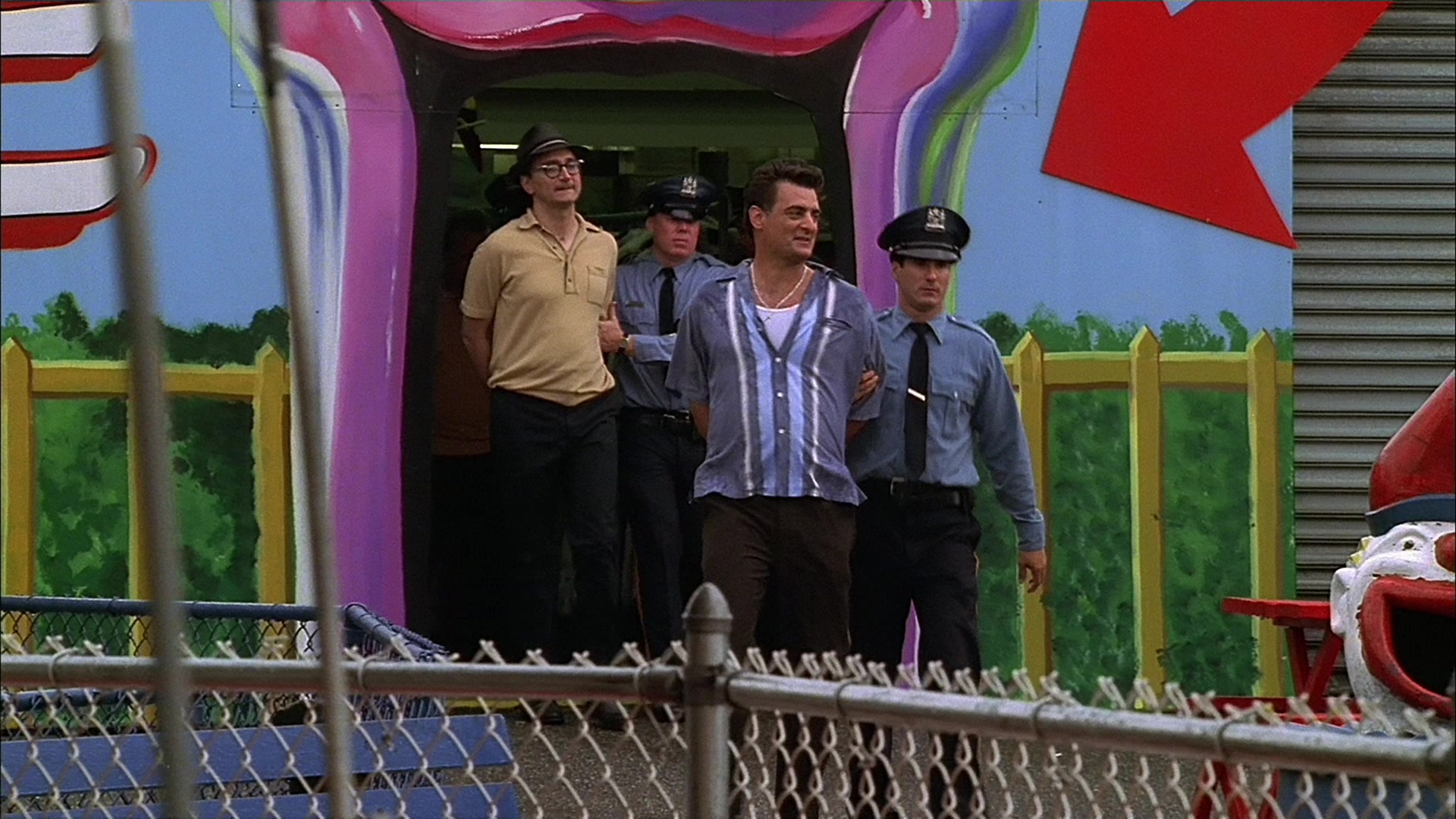 S01E007 - Down Neck 0642.jpg