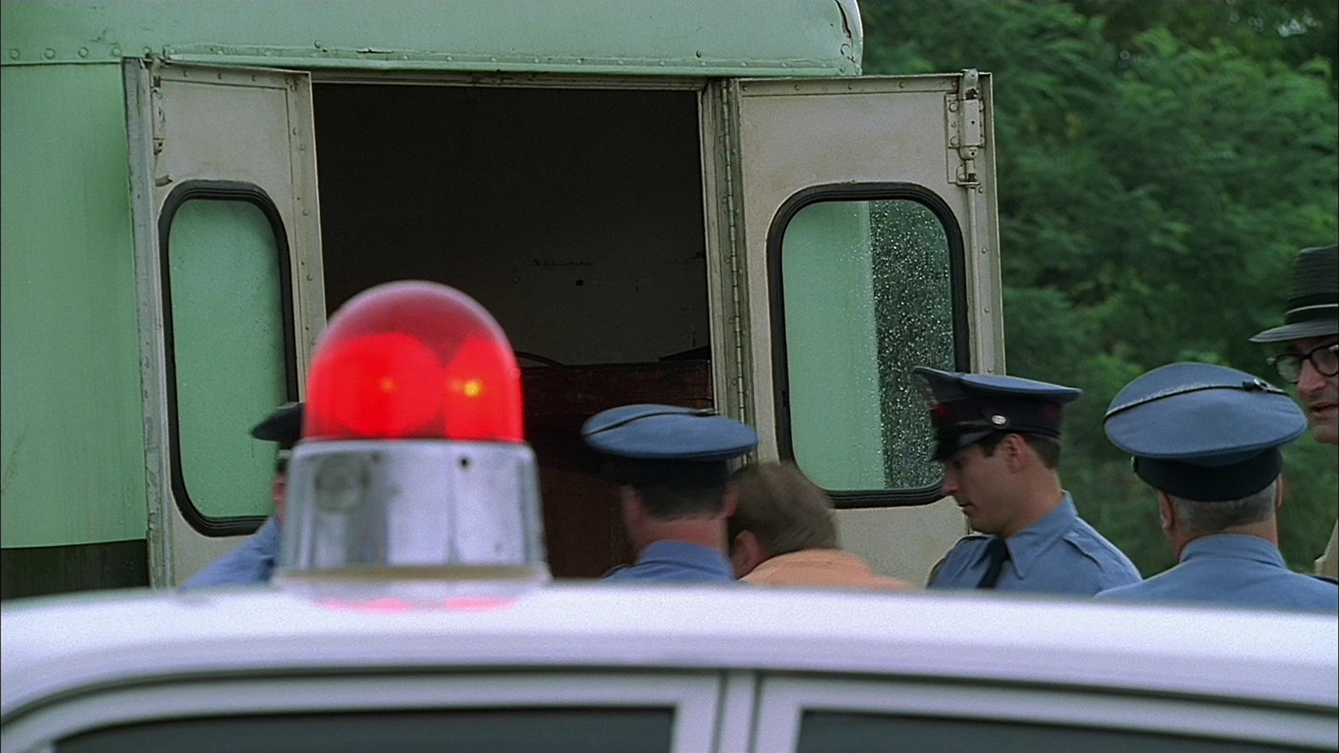 S01E007 - Down Neck 0653.jpg