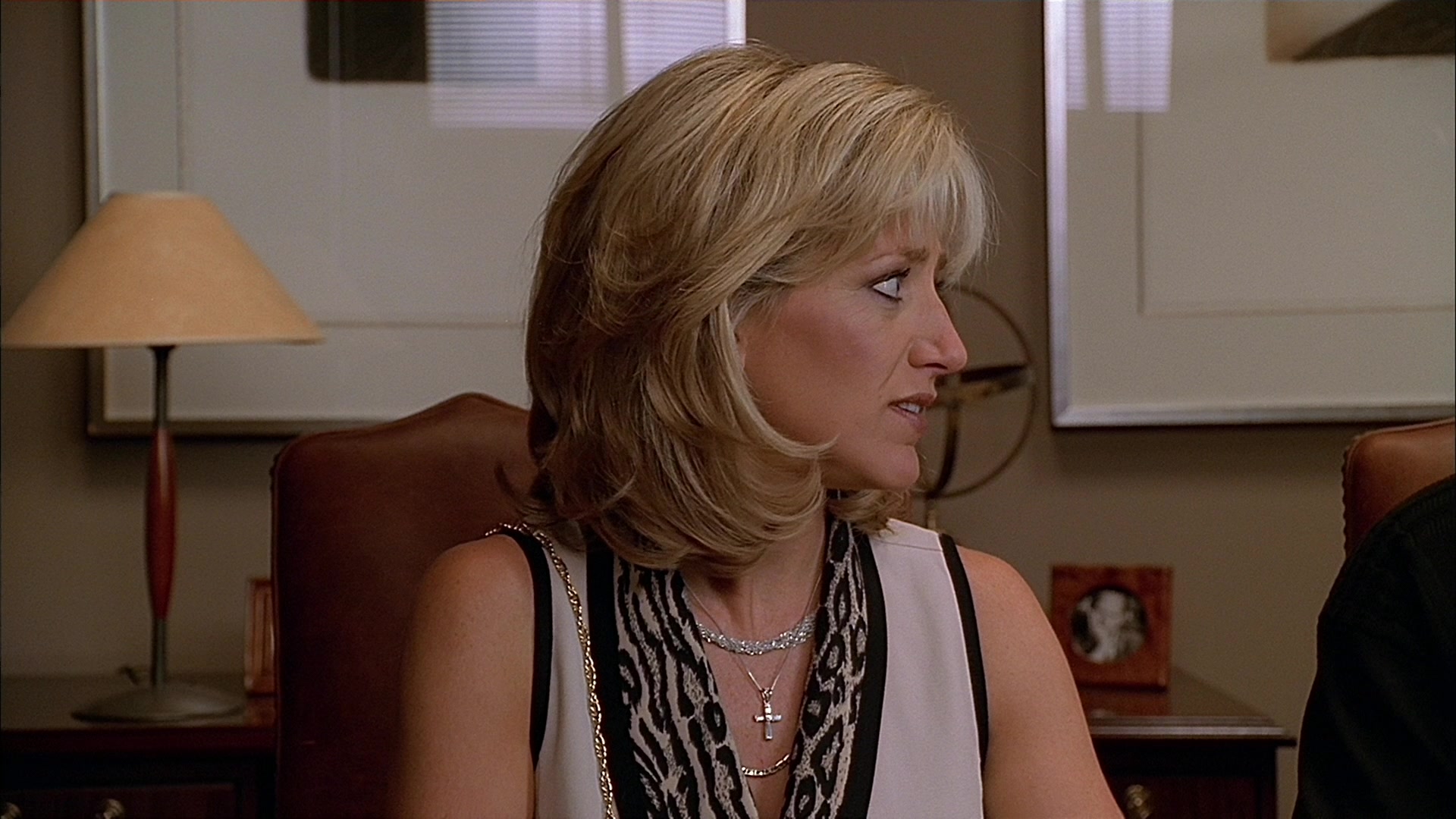 S01E007 - Down Neck 0824.jpg