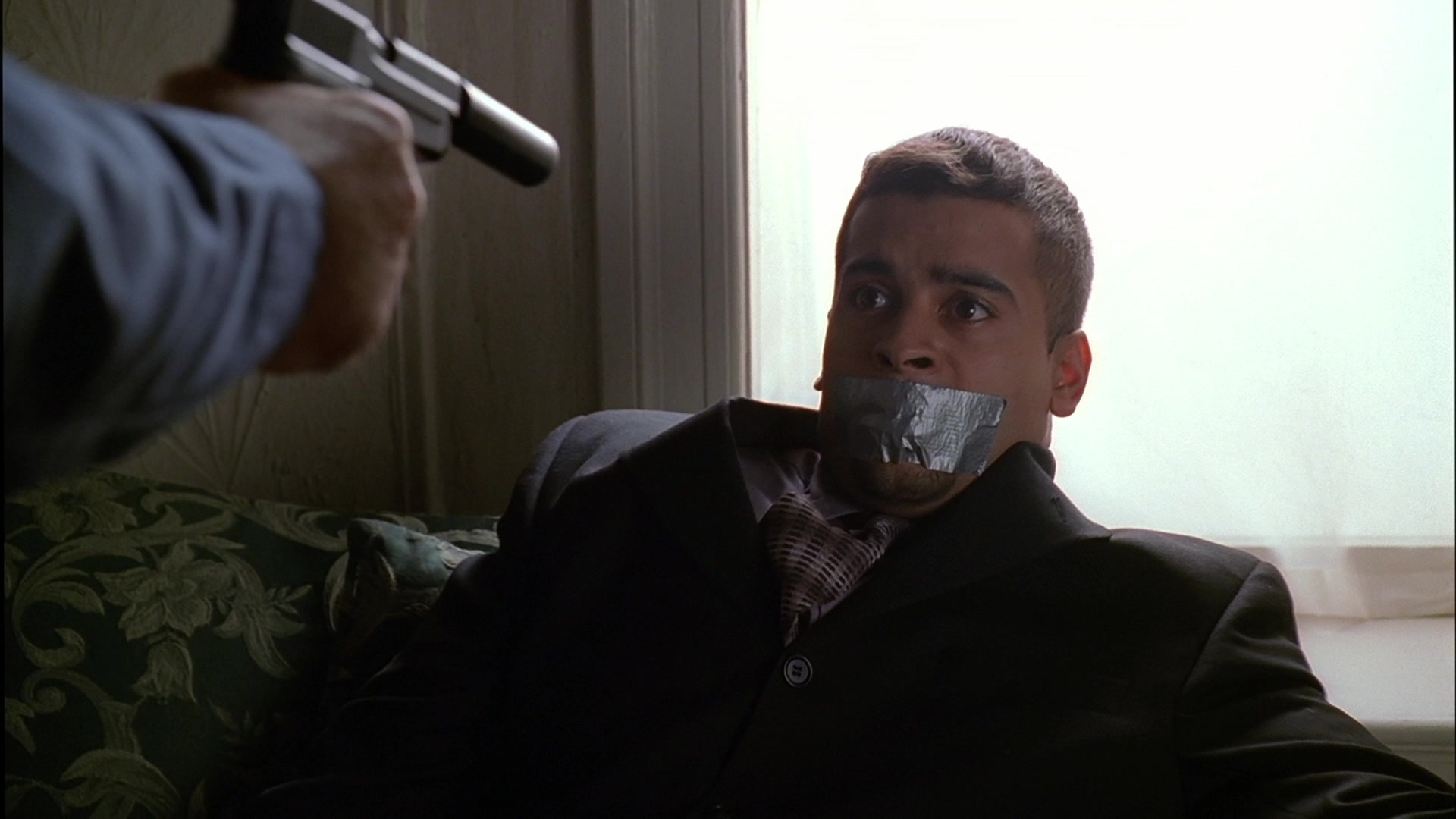 S01E010 - A Hit Is a Hit 0039.jpg