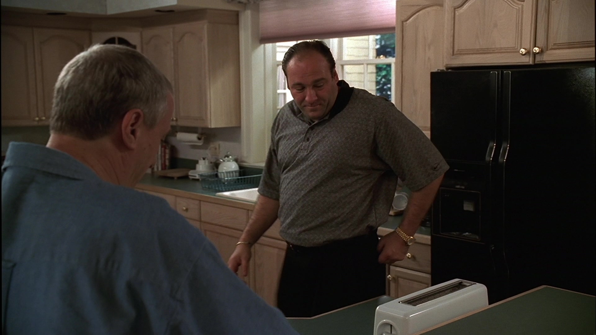 S01E010 - A Hit Is a Hit 0063.jpg